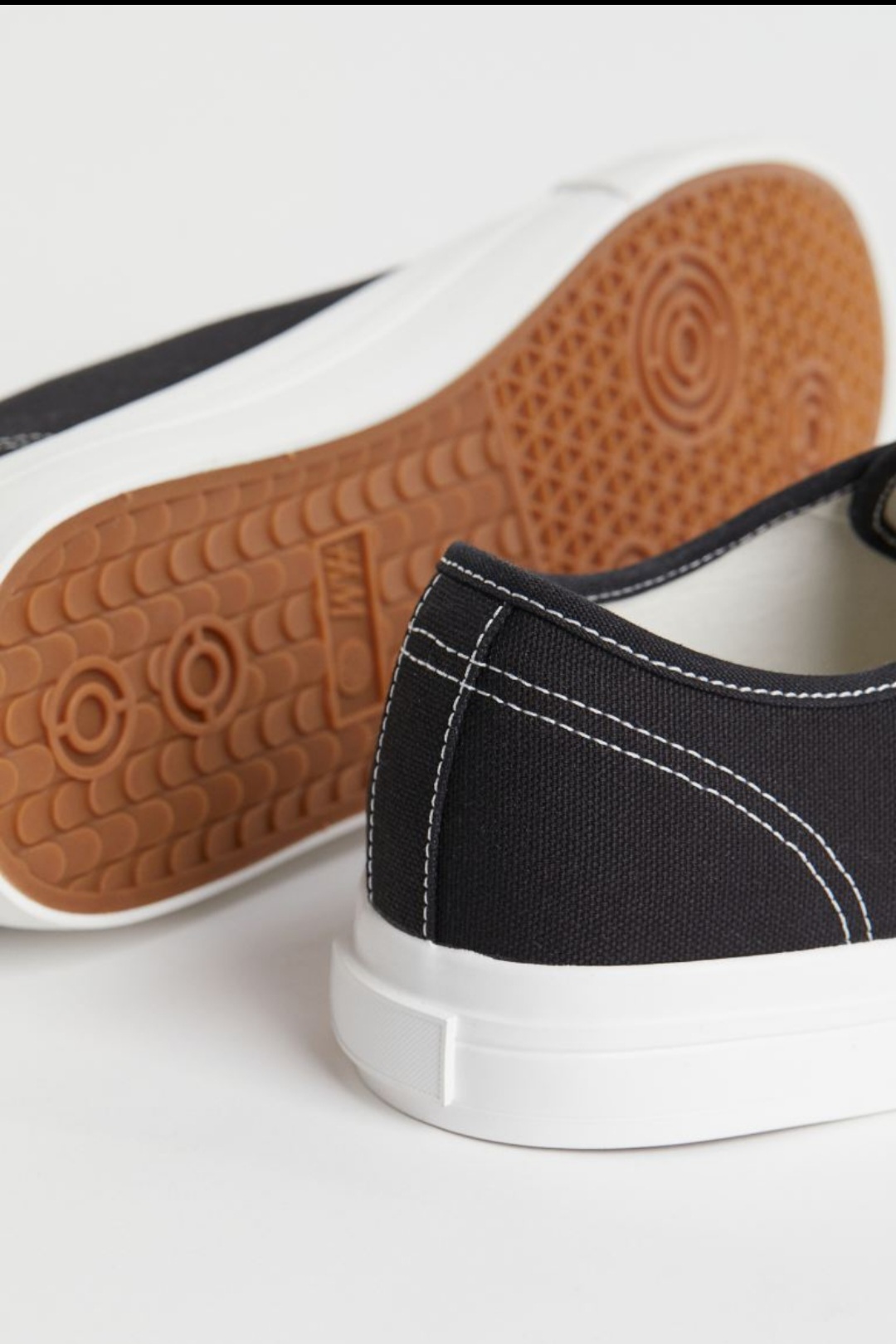 کتونی کانورس مردانه برند H&M