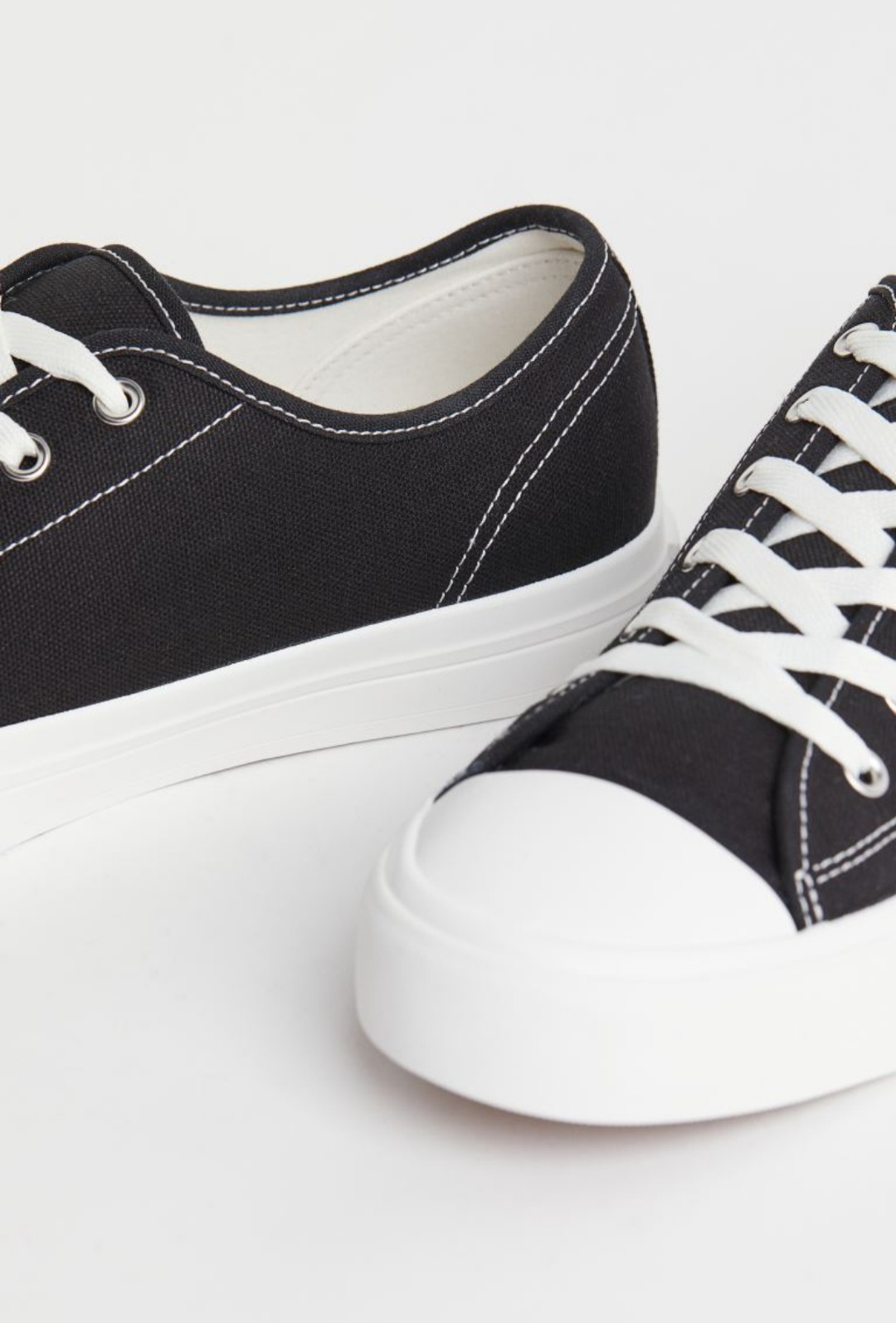 کتونی کانورس مردانه برند H&M