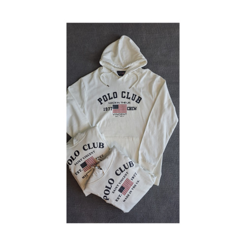 هودی کلاهدار داخل کرکی