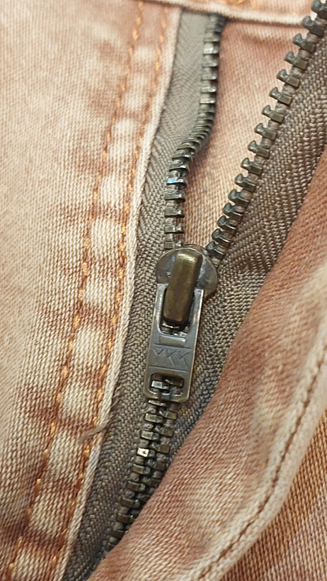 شلوار کتان مردانه اسلیم فیت سوپردری (Superdry) - رنگ قهوهای خاکی / Tan
