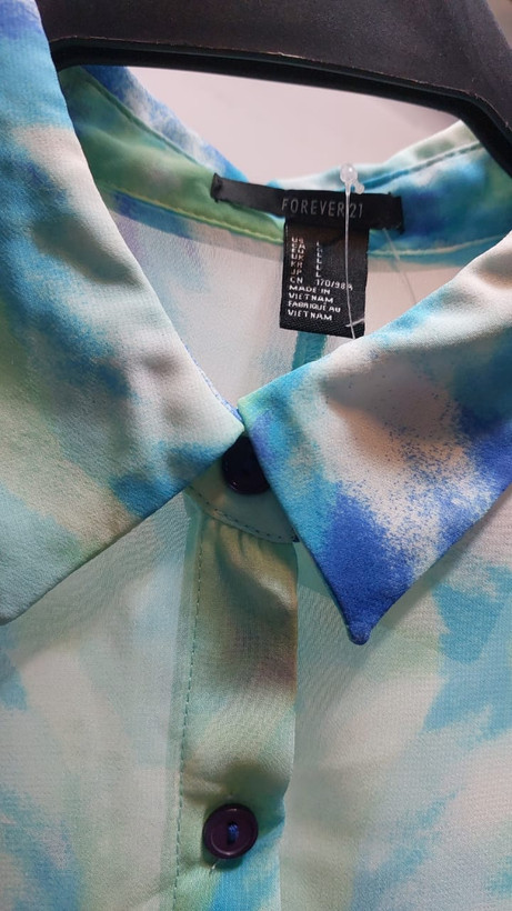 تاپ رومایویی زنانه فوراور Forever 21 طرح آبسیدین سایز L