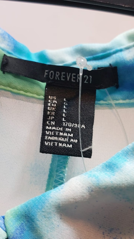 تاپ رومایویی زنانه فوراور Forever 21 طرح آبسیدین سایز L